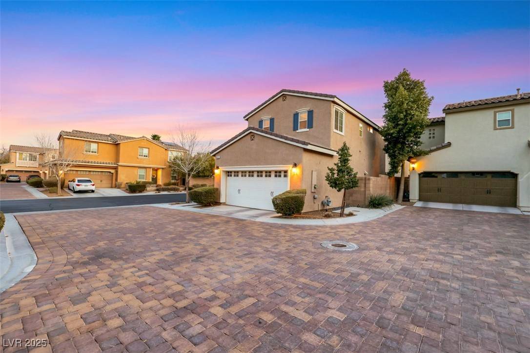 Las Vegas, NV 89113,9151 Mount Wilson ST