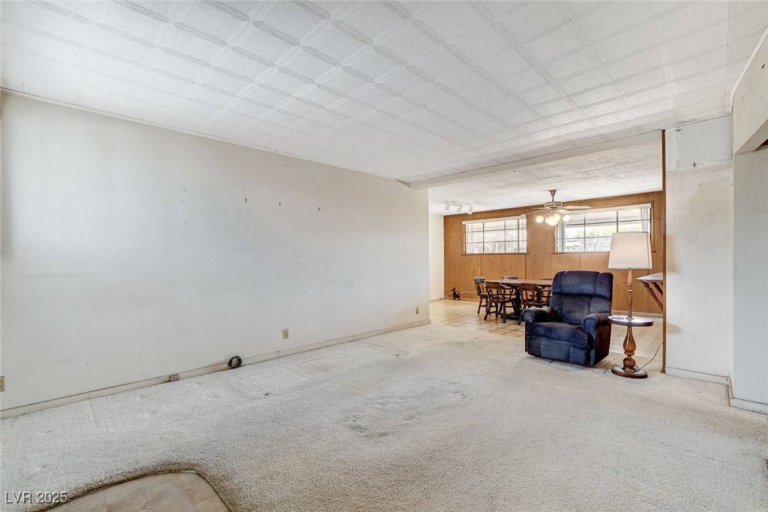 Henderson, NV 89015,343 W Basic RD