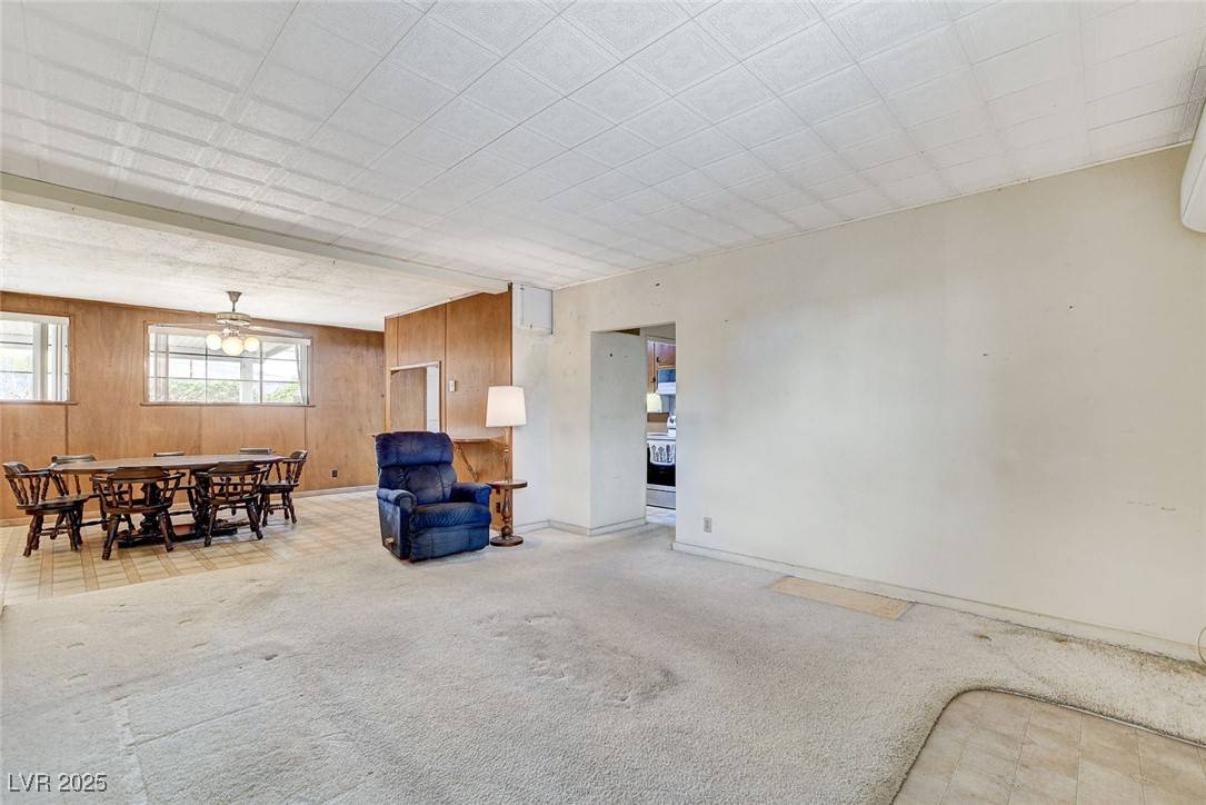 Henderson, NV 89015,343 W Basic RD