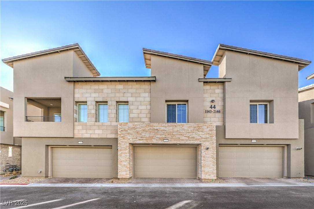 Las Vegas, NV 89138,600 N Carriage Hill DR #1143