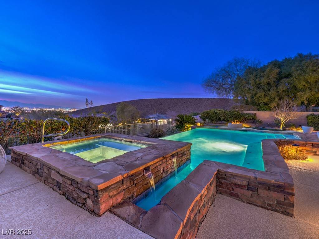 Henderson, NV 89052,30 Dry Brook TRL