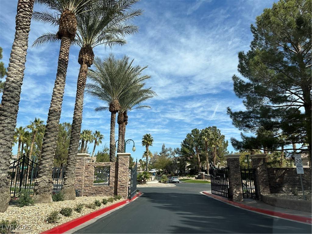 Las Vegas, NV 89141,11027 DORNOCH CASTLE ST