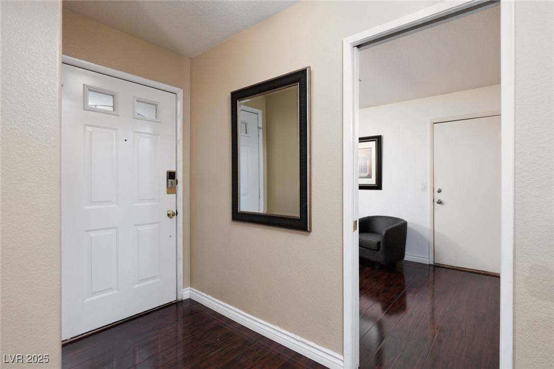 Henderson, NV 89074,326 Lander DR