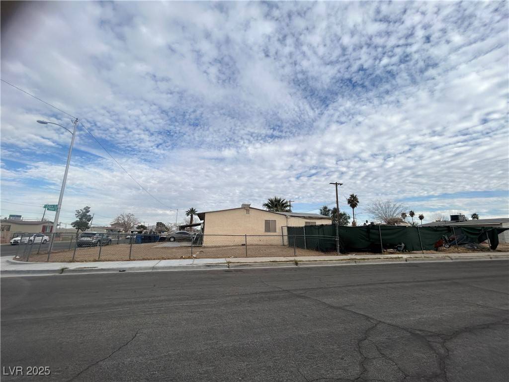 Las Vegas, NV 89106,609 Kasper AVE