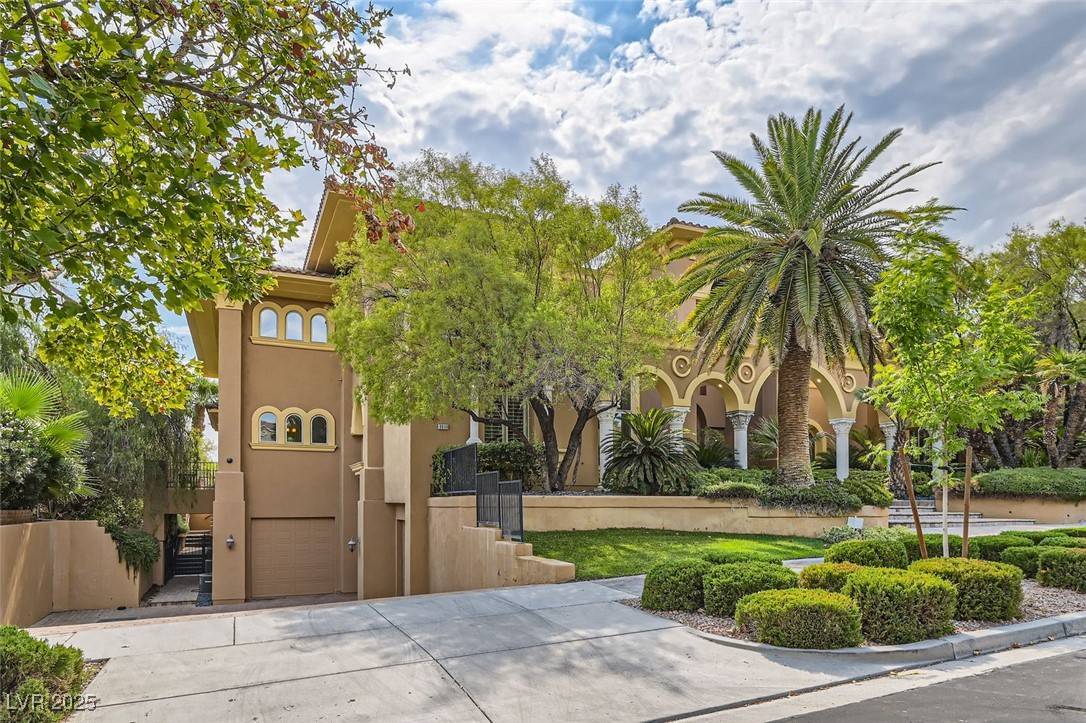 Las Vegas, NV 89134,9909 Moon Valley PL