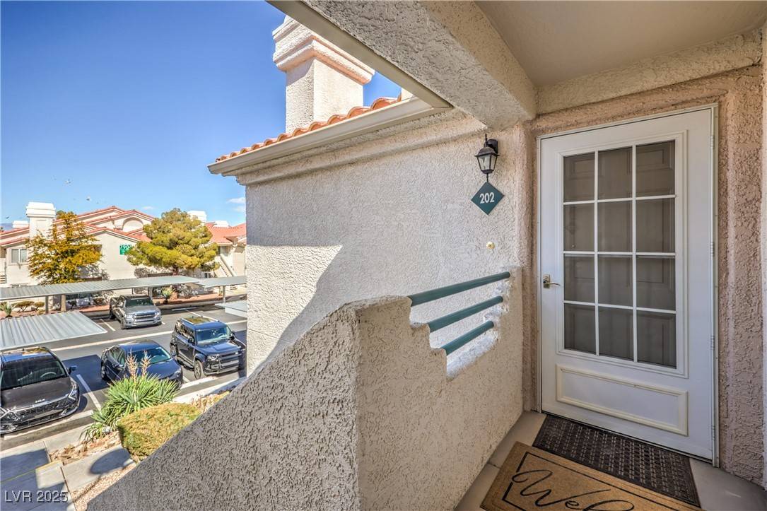 Las Vegas, NV 89145,7909 Fossil Creek LN #202