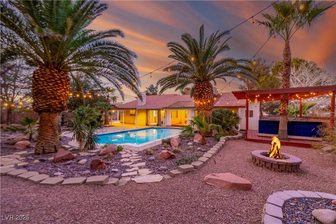Las Vegas, NV 89123,1561 Doran DR