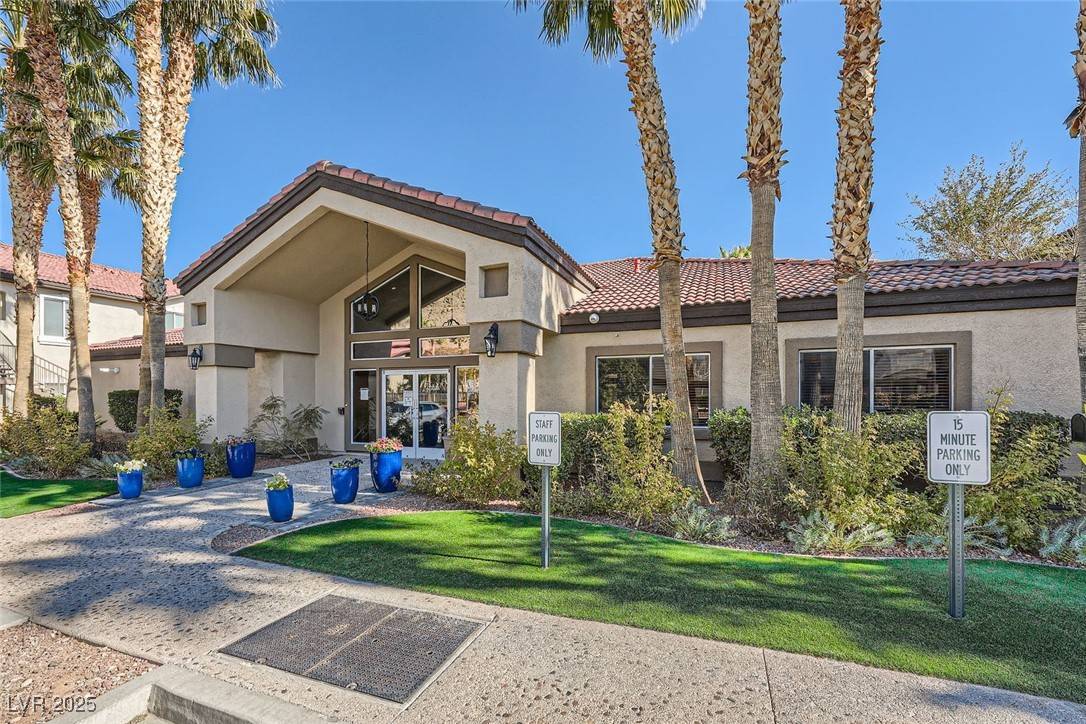 Las Vegas, NV 89129,3574 Desert Cliff ST #204