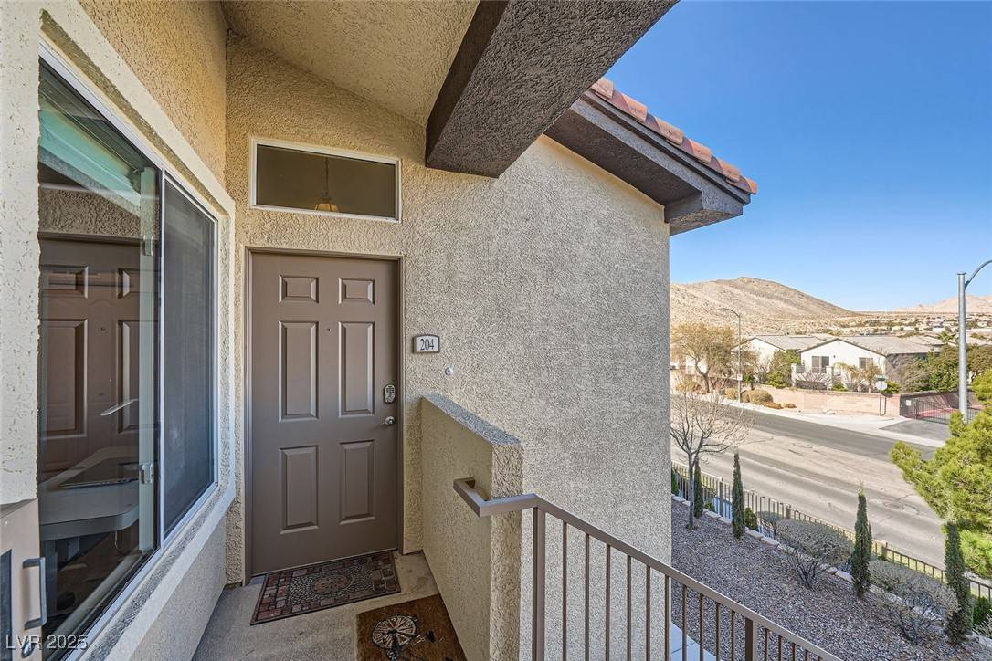Las Vegas, NV 89129,3574 Desert Cliff ST #204