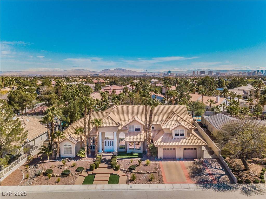 Las Vegas, NV 89117,2220 Diamond Bar DR