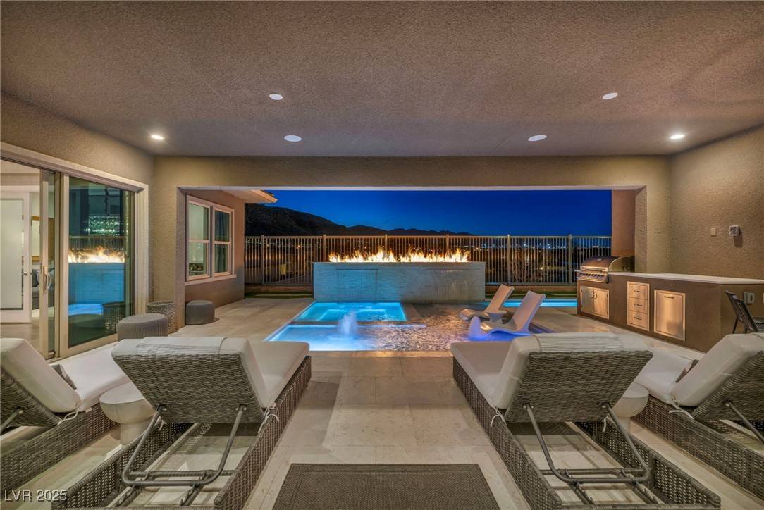 Las Vegas, NV 89148,10096 Amethyst Hills ST