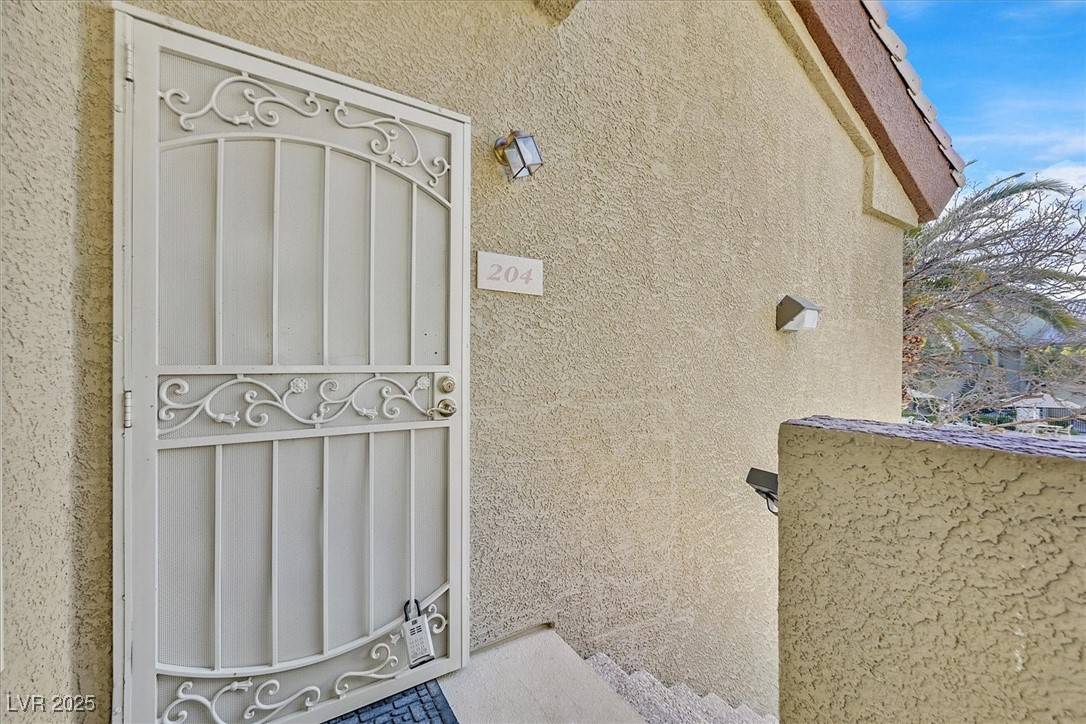 Las Vegas, NV 89108,3933 Lazy Pine ST #204