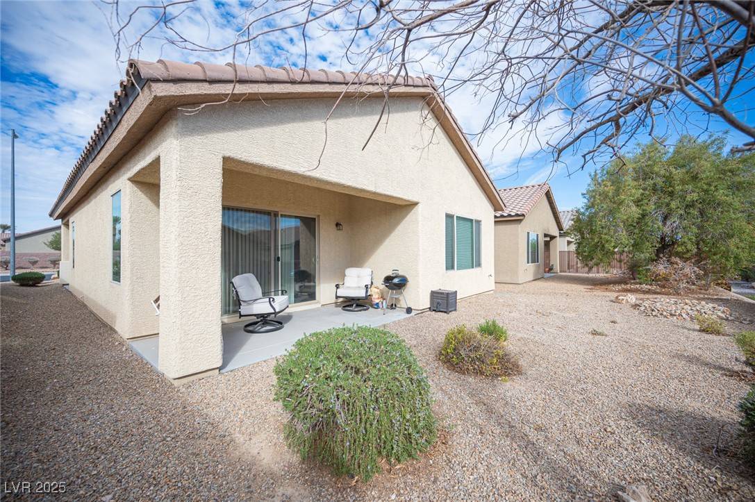 Las Vegas, NV 89122,5863 Corbin AVE