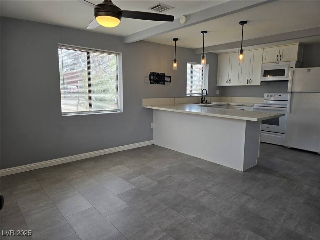 Las Vegas, NV 89104,1037 June AVE #1037