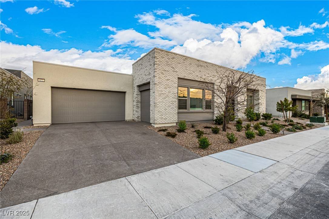 Las Vegas, NV 89138,472 Sand Dune Arch ST