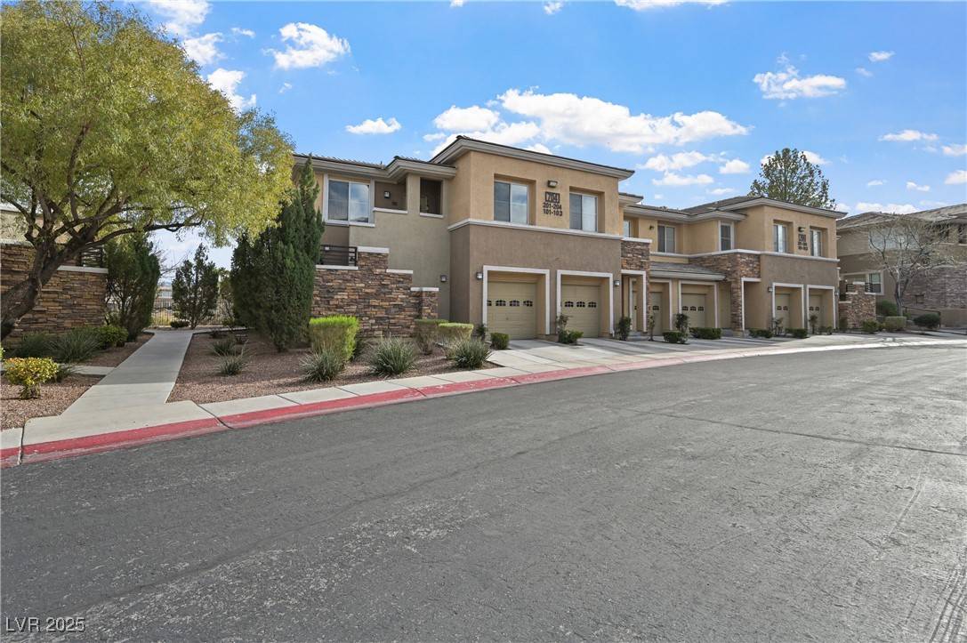 Las Vegas, NV 89144,704 Peachy Canyon CIR #101