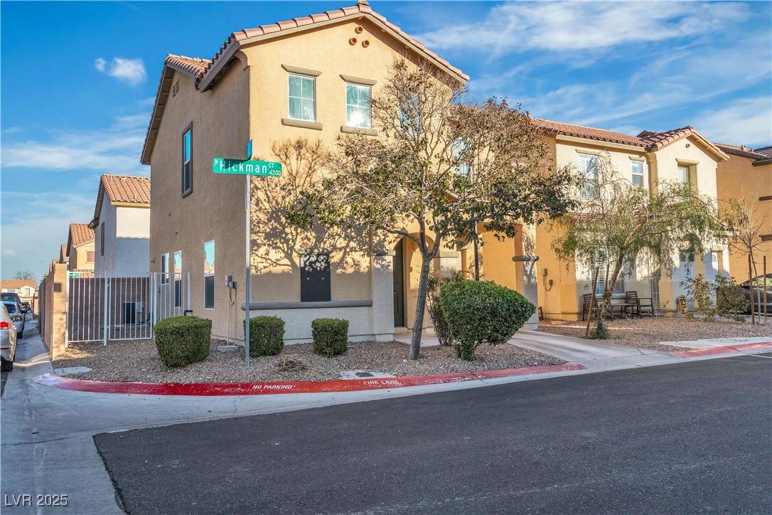Las Vegas, NV 89129,4228 Hickman CT