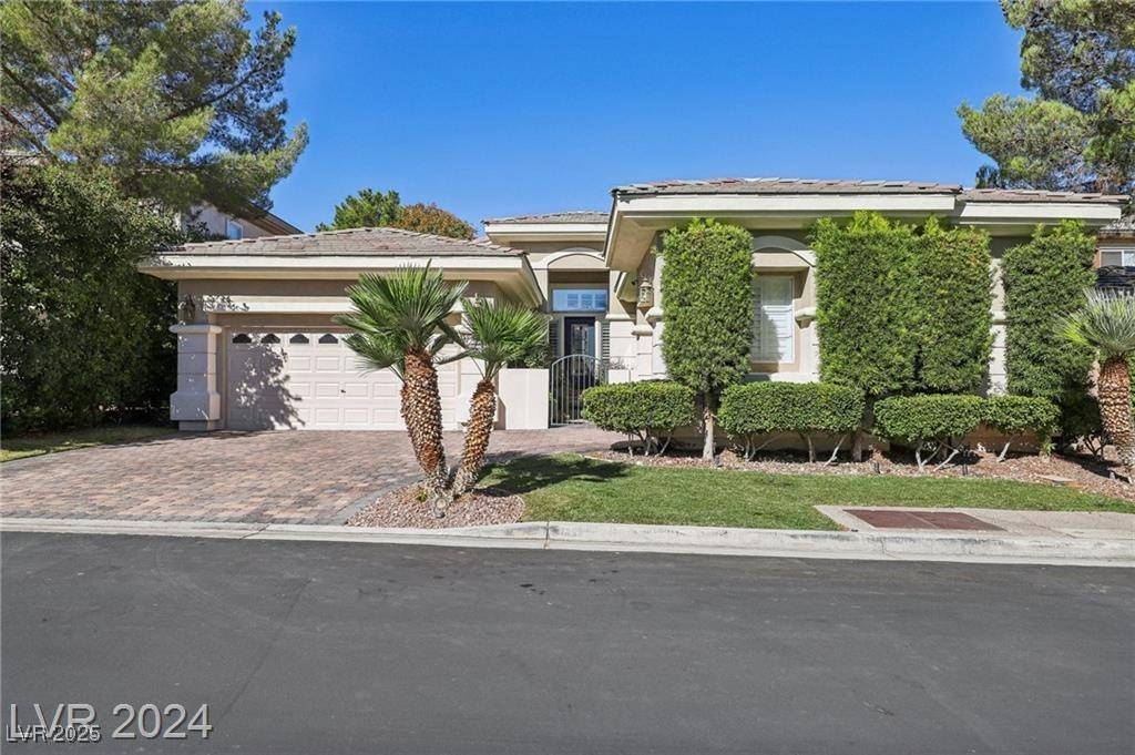 Las Vegas, NV 89144,613 Pinnacle Heights LN