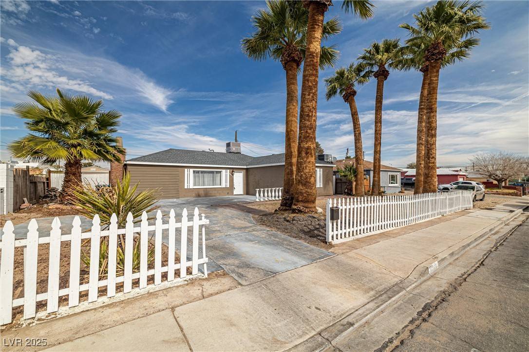 Las Vegas, NV 89107,4606 Cory PL