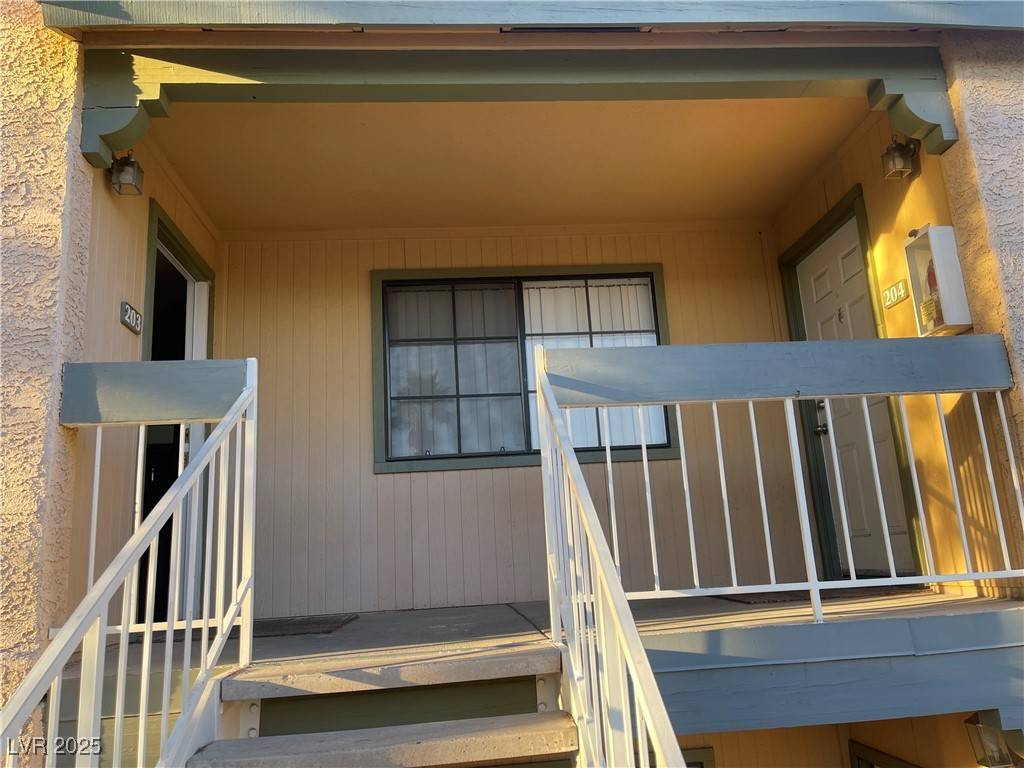 Las Vegas, NV 89118,5130 S Jones BLVD #203