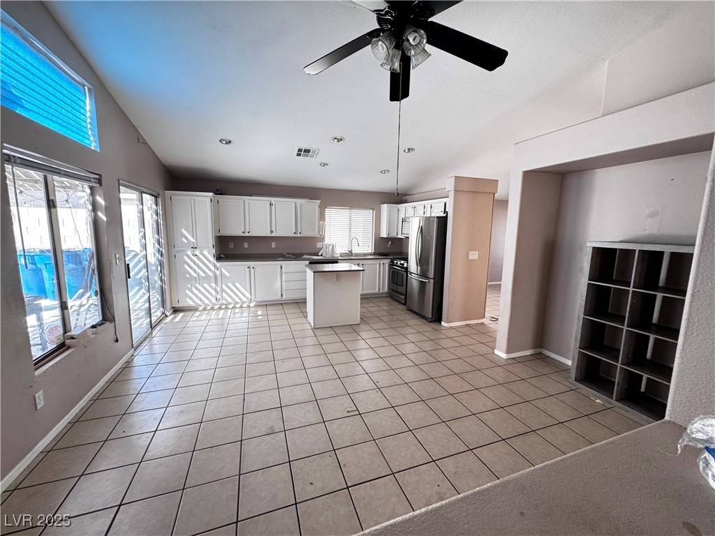 Las Vegas, NV 89130,5513 Oakwood Ridge ST