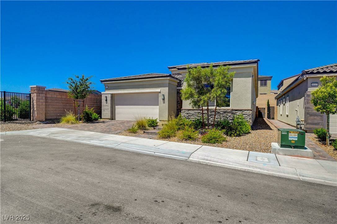 Las Vegas, NV 89166,8525 Stokestone ST