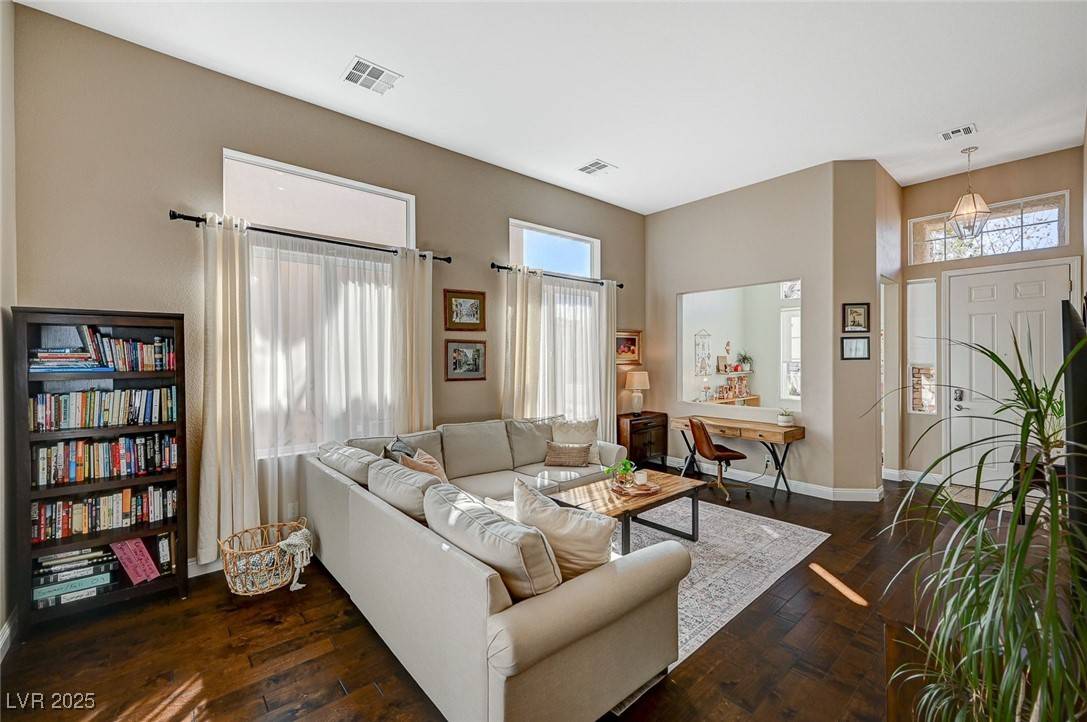 Las Vegas, NV 89139,8856 Timber Mesa ST