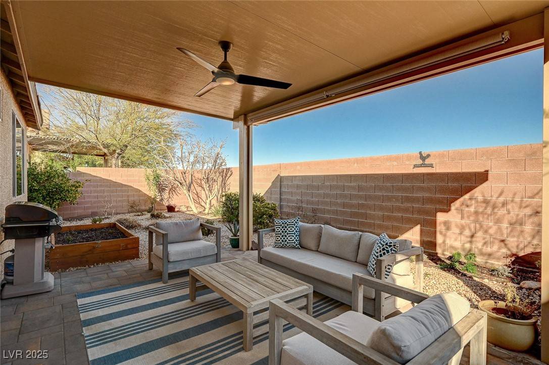 Las Vegas, NV 89139,8856 Timber Mesa ST