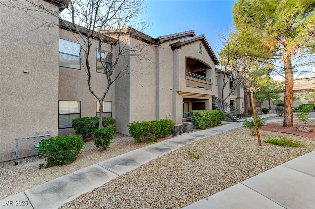 Las Vegas, NV 89166,8250 N Grand Canyon DR #2059
