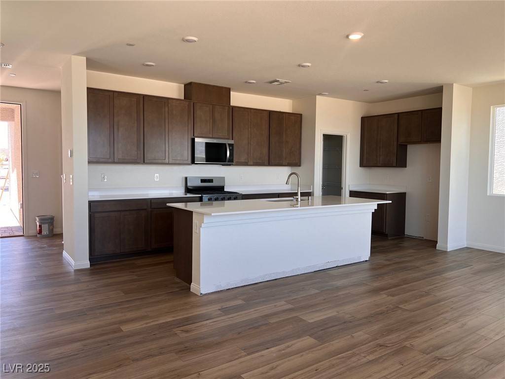 Las Vegas, NV 89166,10012 River Corral ST