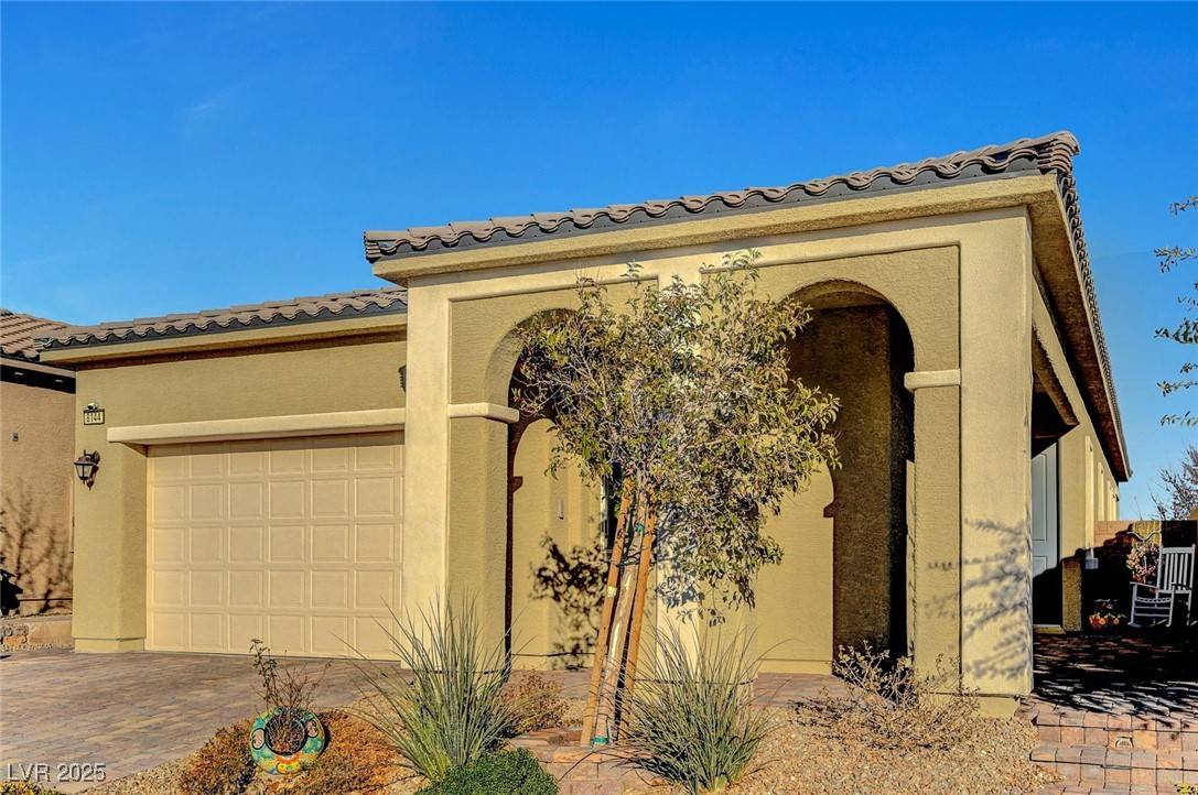 Las Vegas, NV 89166,8144 Skye Dragon ST