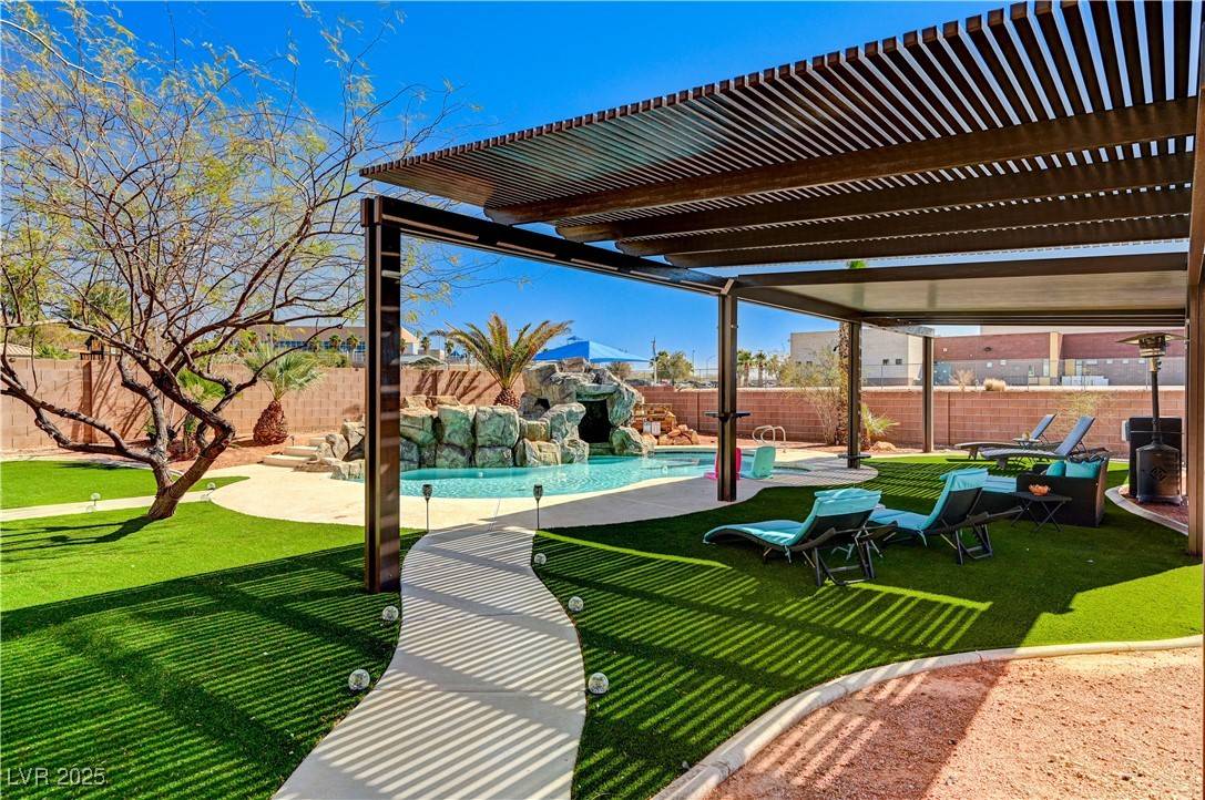 Las Vegas, NV 89142,6689 Sparks AVE