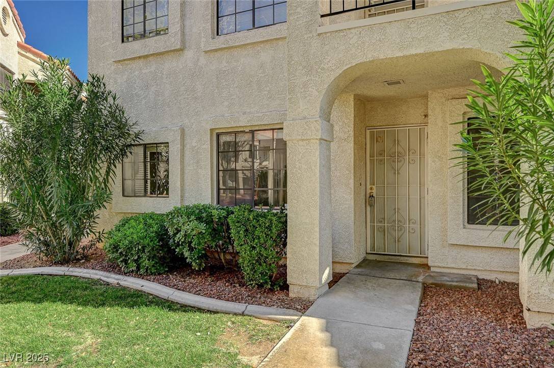 Las Vegas, NV 89103,4718 Nara Vista WAY #101
