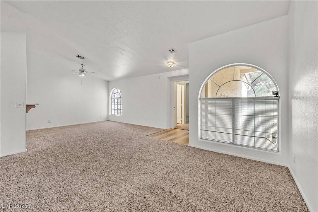 Las Vegas, NV 89129,3672 Angela Robin ST #206