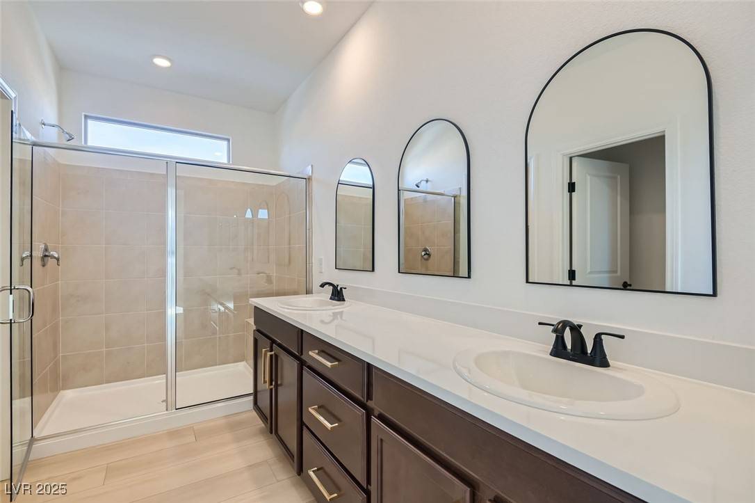 Las Vegas, NV 89113,5606 Spring Trellis ST
