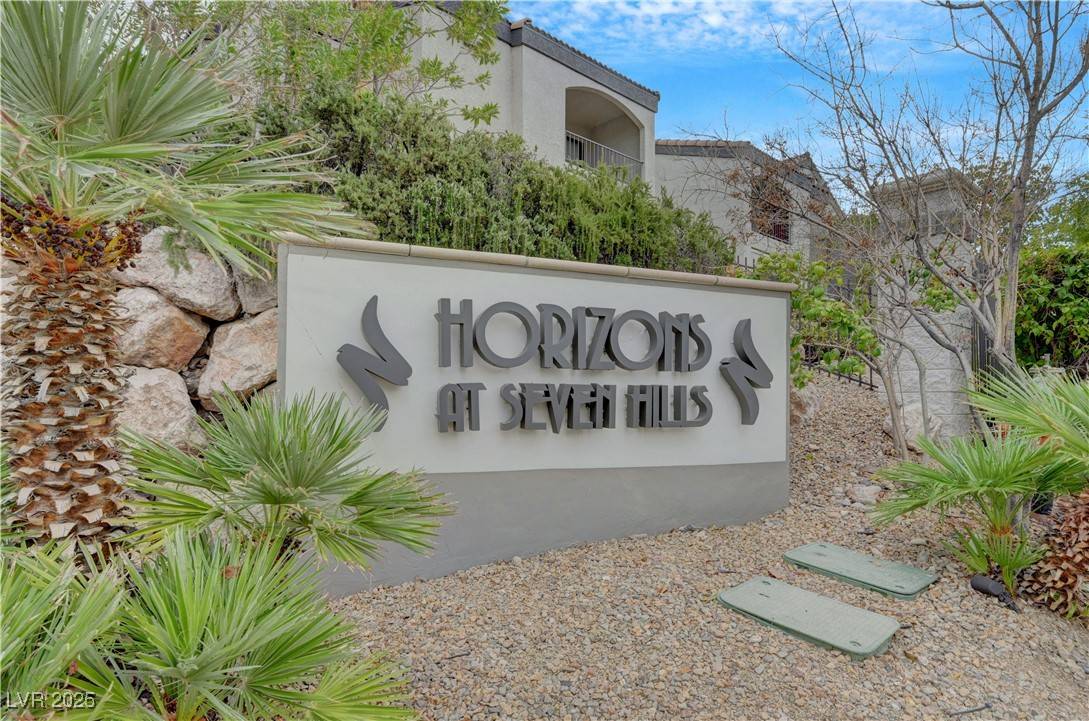 Henderson, NV 89052,950 Seven Hills DR #722