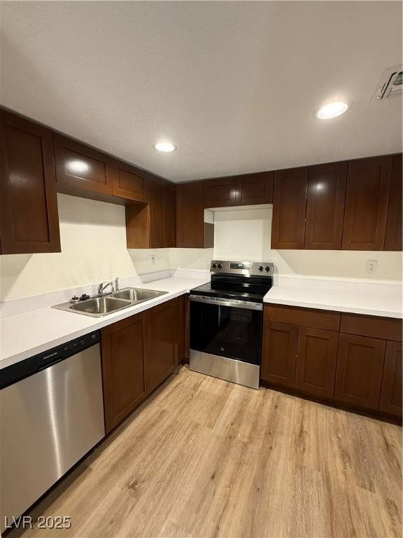 Las Vegas, NV 89107,800 N Torrey Pines DR