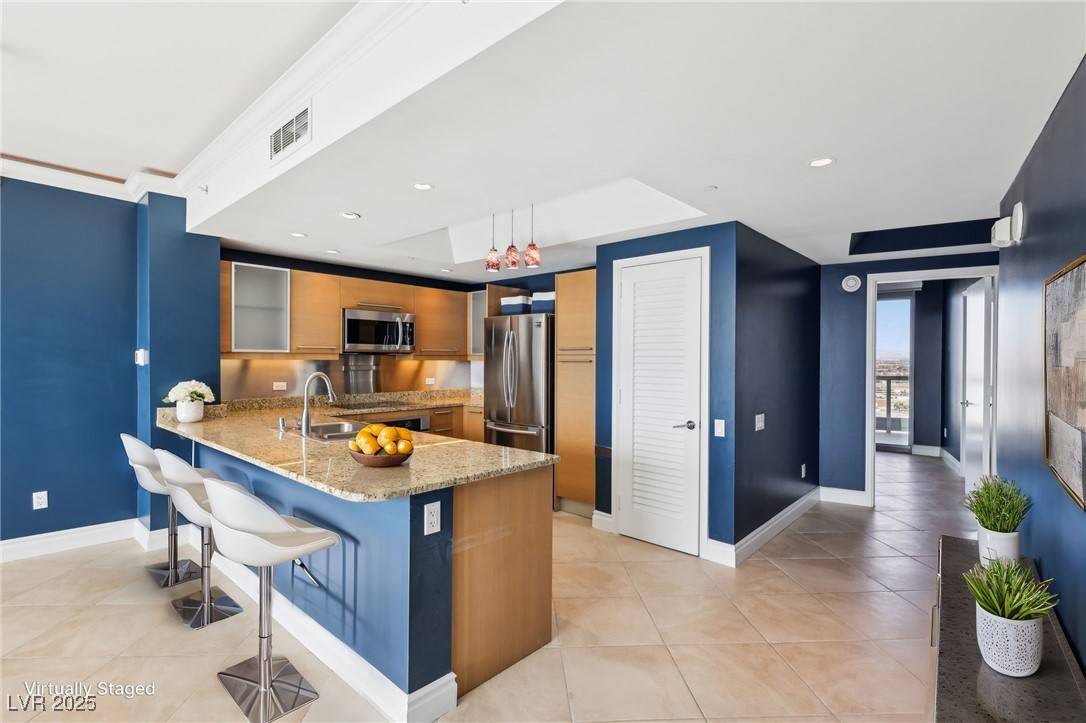 Las Vegas, NV 89109,322 Karen AVE #2501