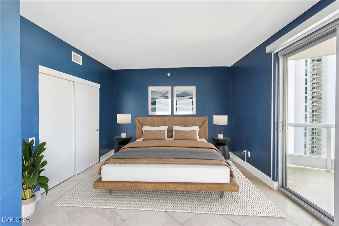 Las Vegas, NV 89109,322 Karen AVE #2501