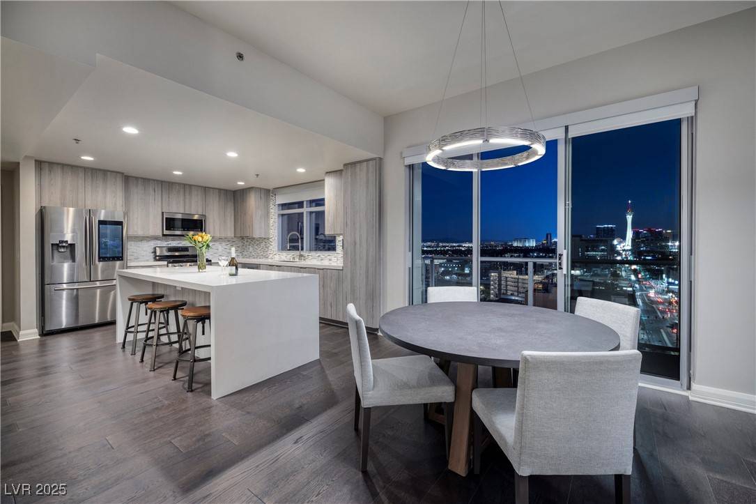 Las Vegas, NV 89101,150 Las Vegas BLVD #1707