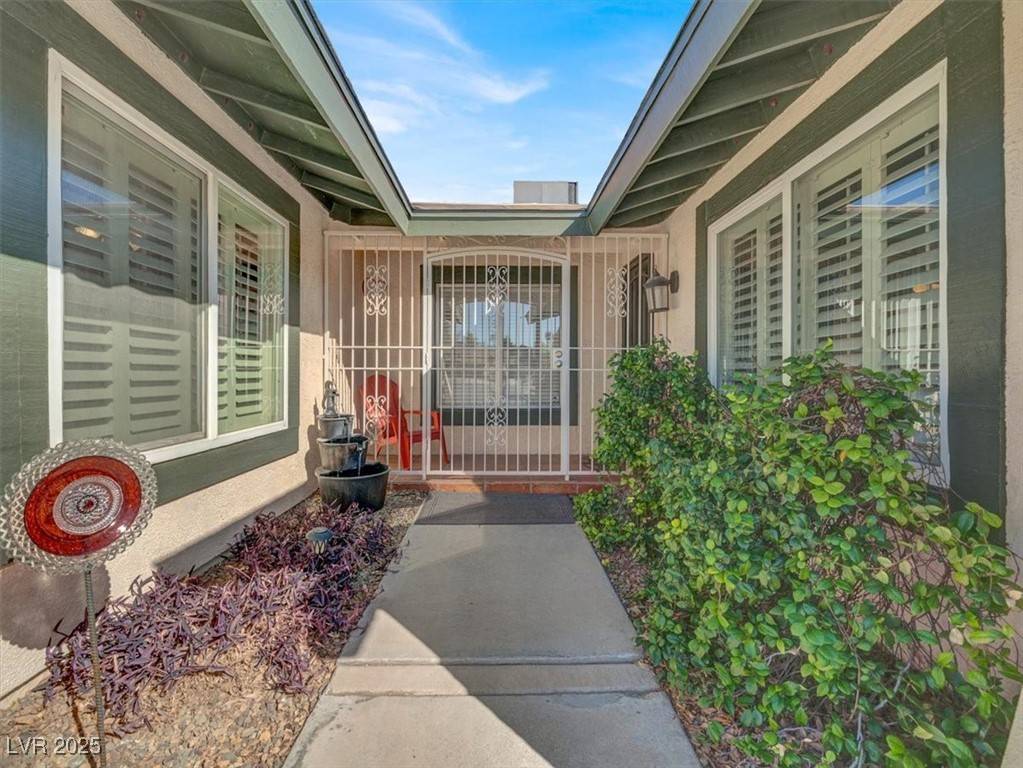 Las Vegas, NV 89119,5200 Valley Glen ST