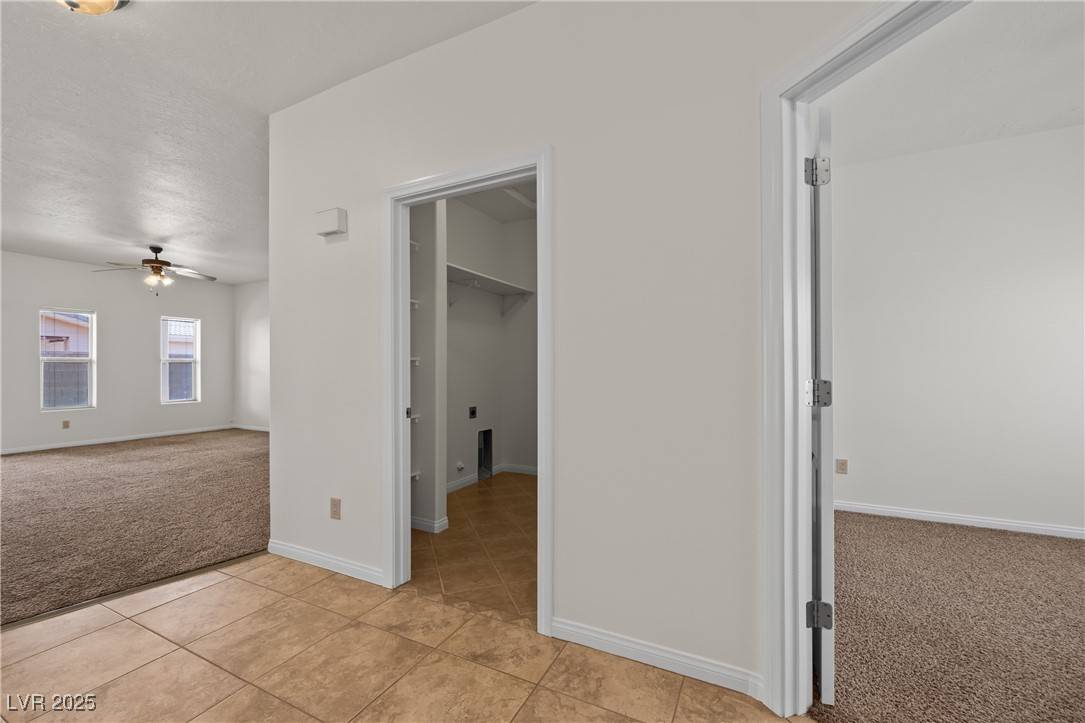 Mesquite, NV 89027,328 Vineyard LN