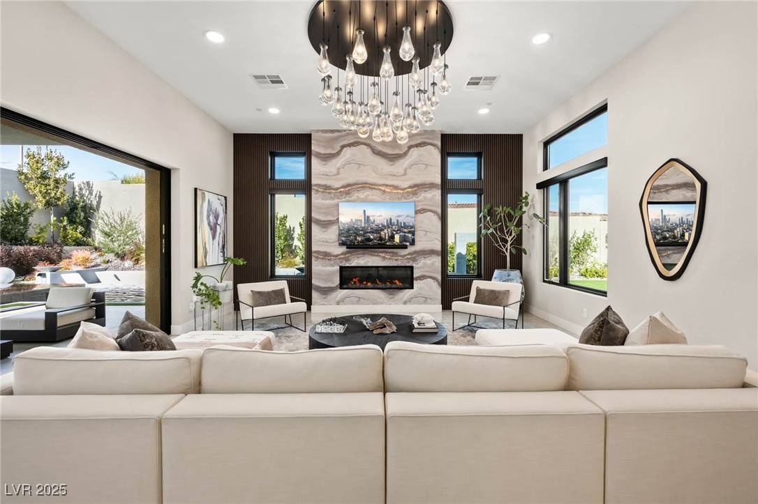 Las Vegas, NV 89138,333 HIGHVIEW RIDGE AVE