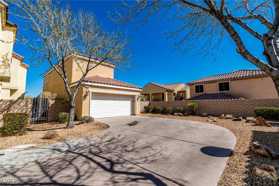 Las Vegas, NV 89138,1016 Douglas Flat PL