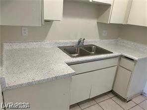Las Vegas, NV 89169,615 S Royal Crest CIR #10