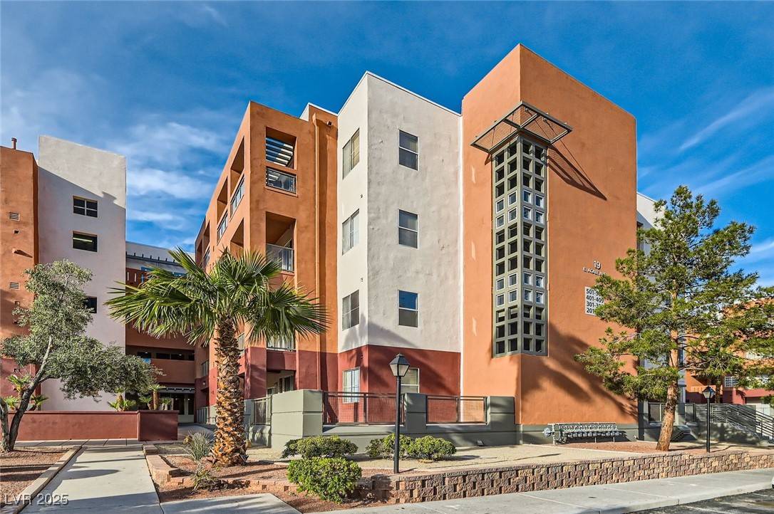 Las Vegas, NV 89123,19 E Agate AVE #406
