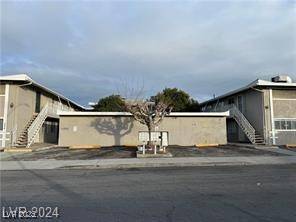 Las Vegas, NV 89107,304 Orland ST #39