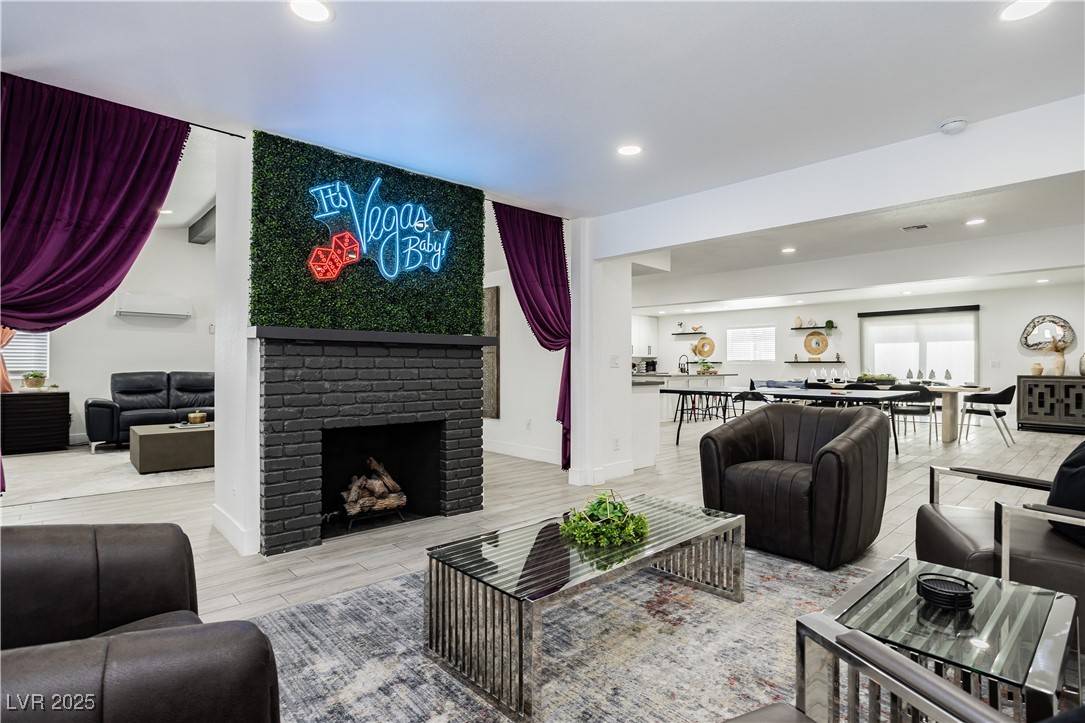 Las Vegas, NV 89102,1913 Birch ST