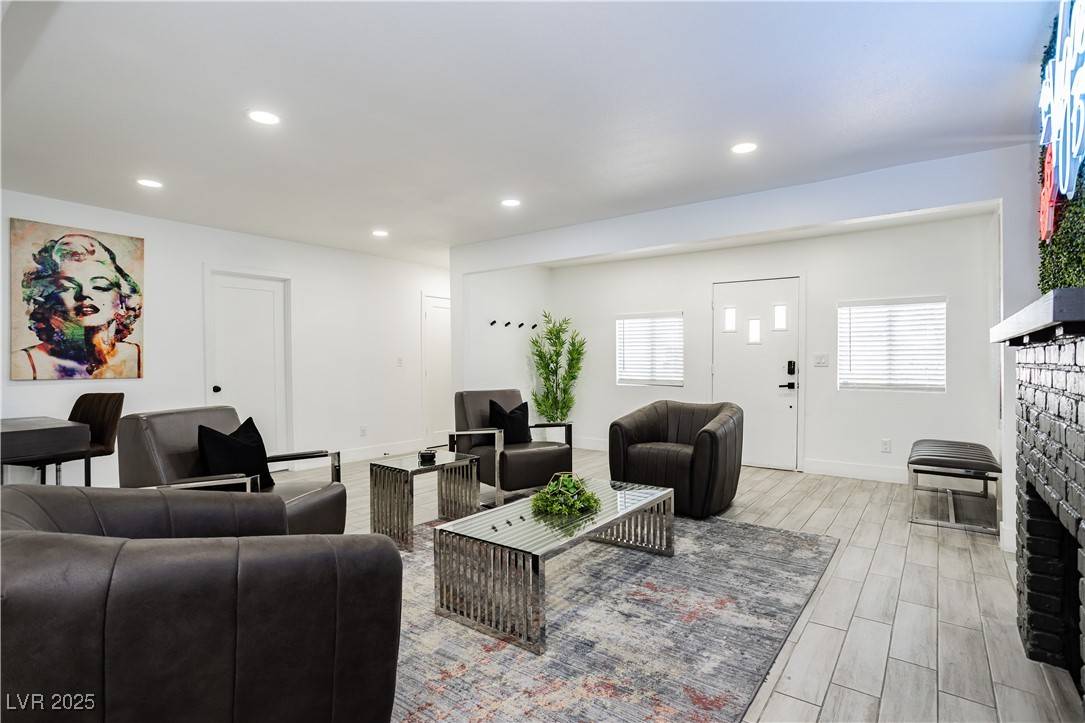 Las Vegas, NV 89102,1913 Birch ST