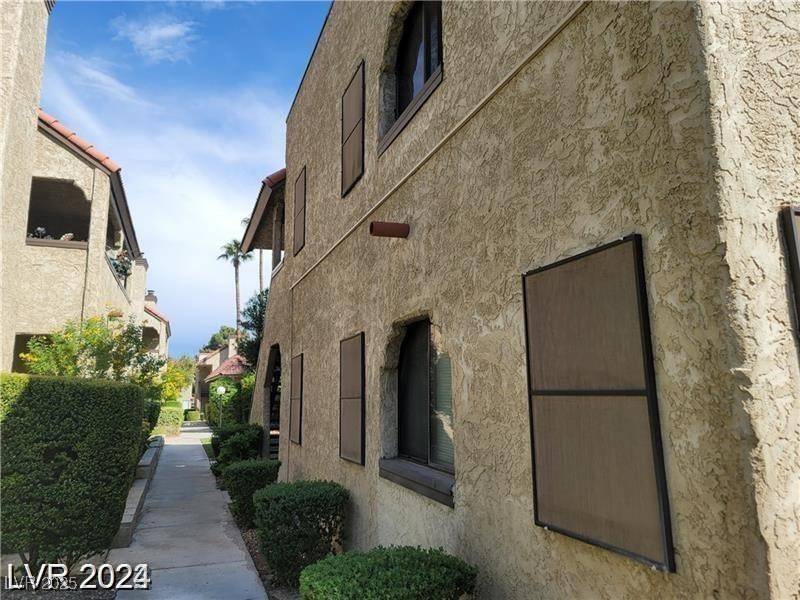 Las Vegas, NV 89102,4720 Obannon DR #D